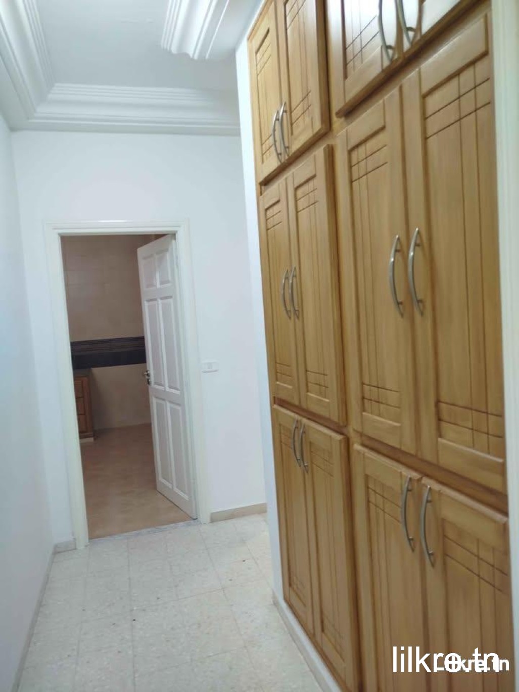 A louer étage de villa spacieux S+2 situé à route de Tunis km 4 sfax 