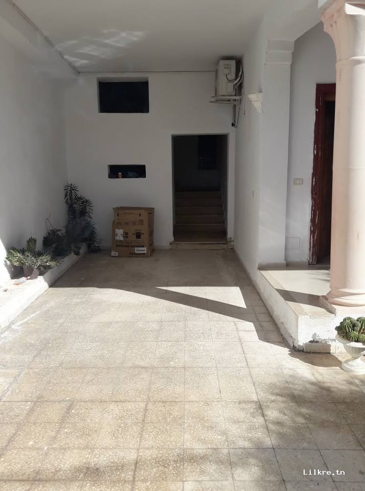 A louer un appartement a hedi chaker