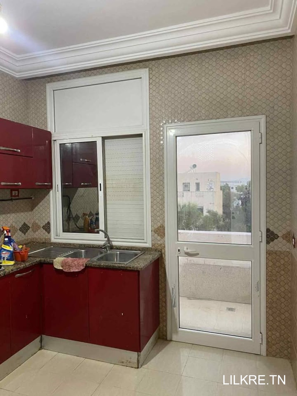  A  louer un étage de villa a raoud 