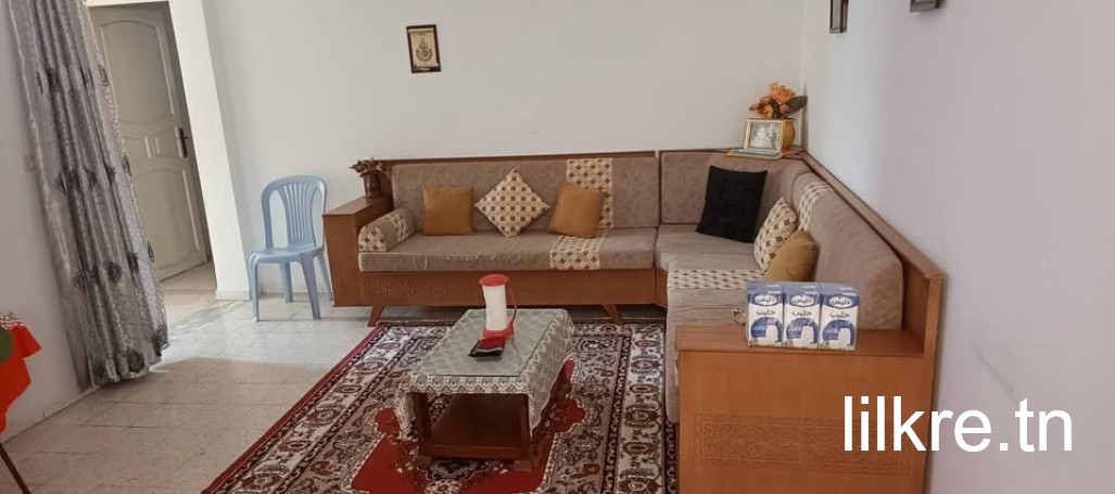 A louer un étage de villa non meublée a sidi hassine 