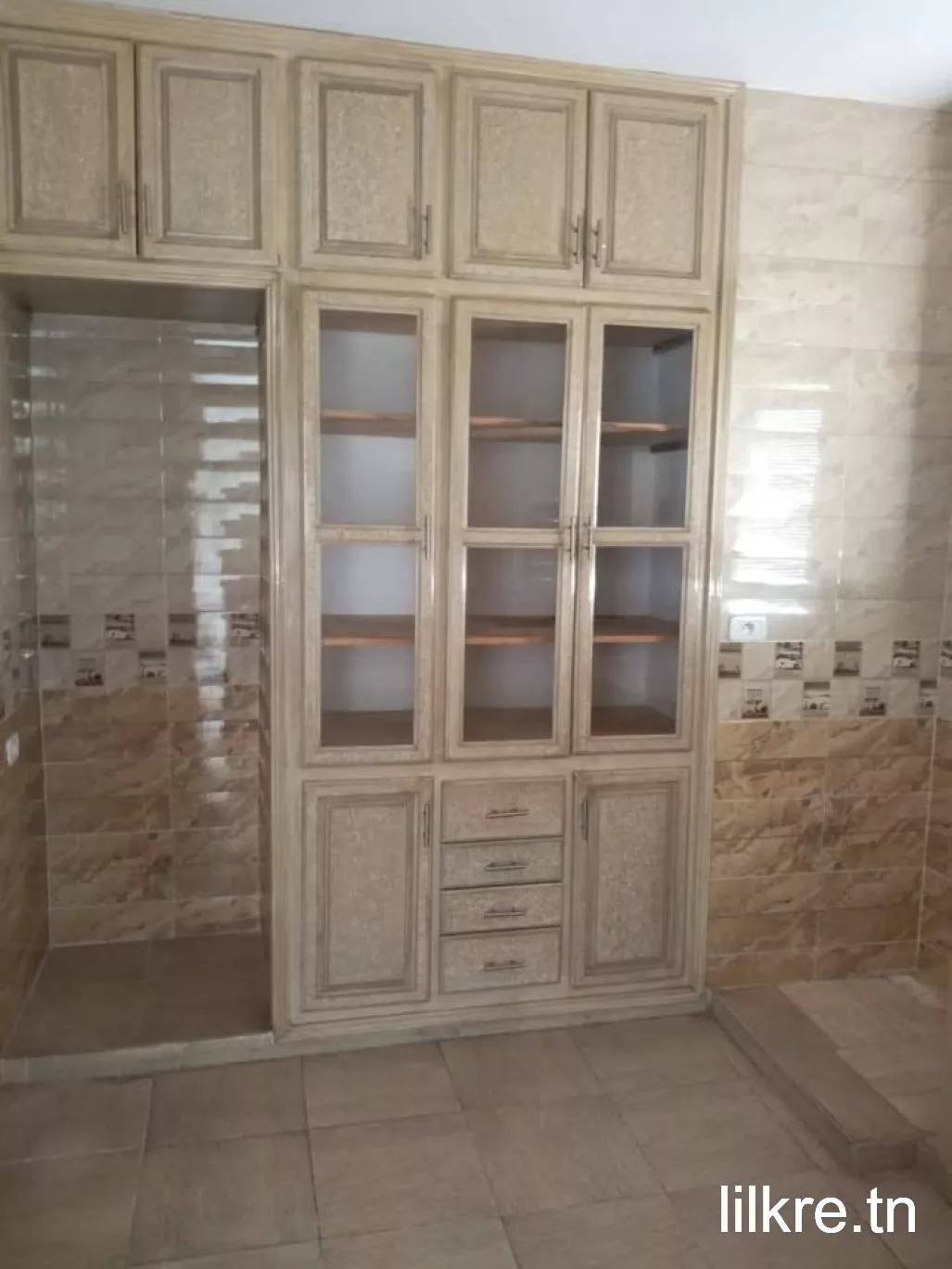 A louer un appartement a kram ouest 