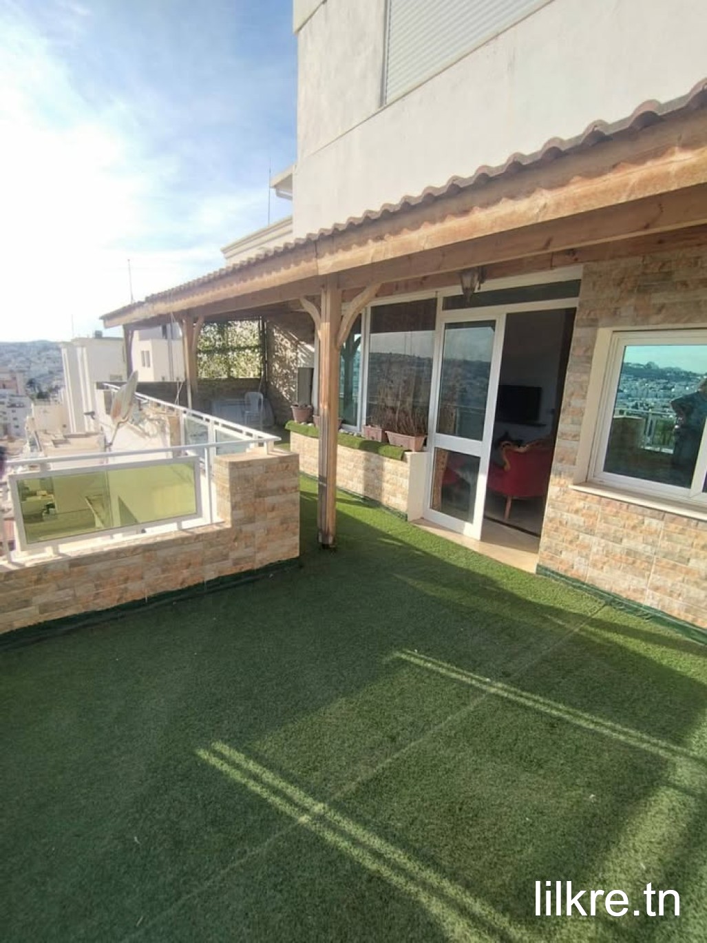 A loeur un appartement a cité enasar 