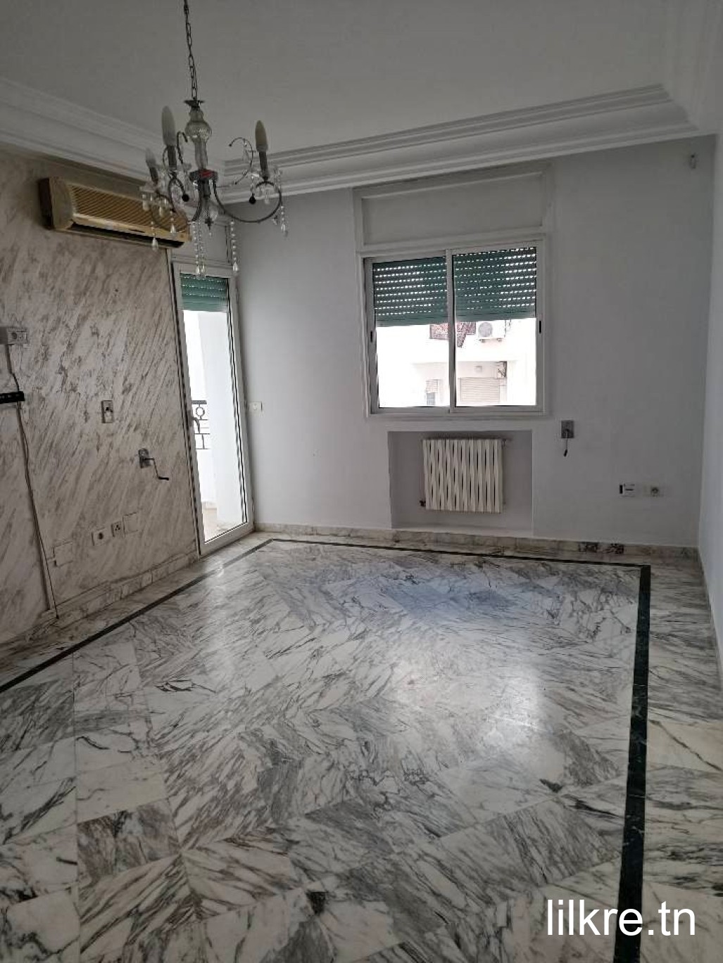 A louer un studio s+1 a ennasr 1