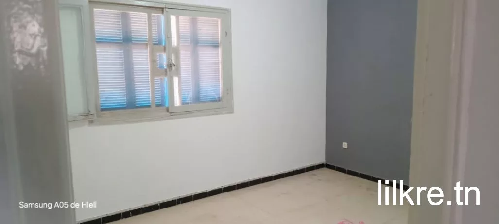 A louer un étage de villa a  ben arous 
