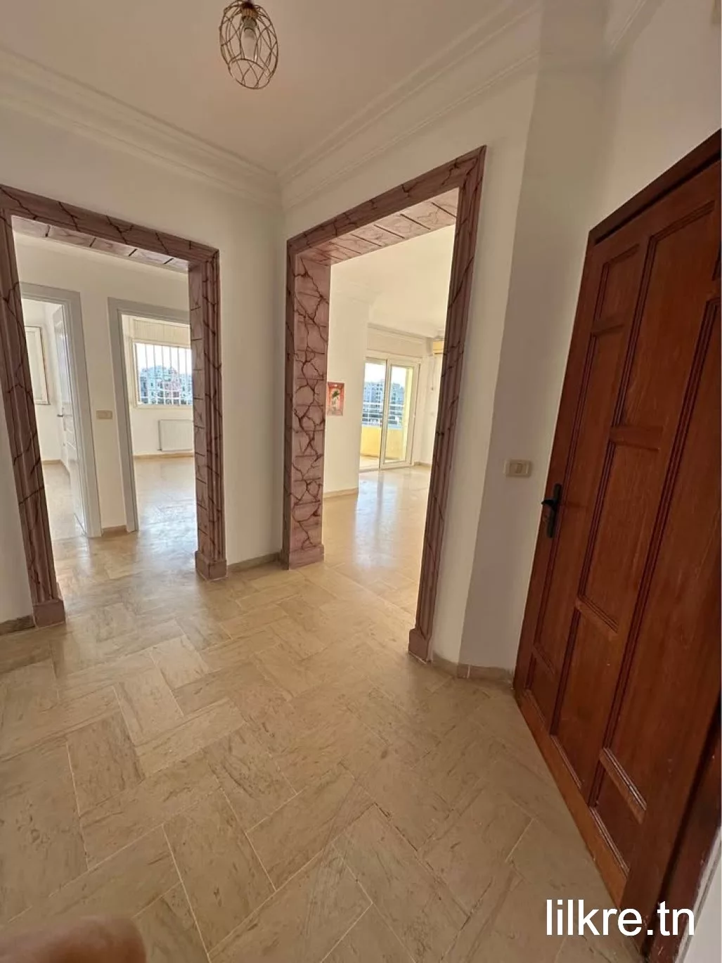 A louer un appartement s+2 a cité wahat 