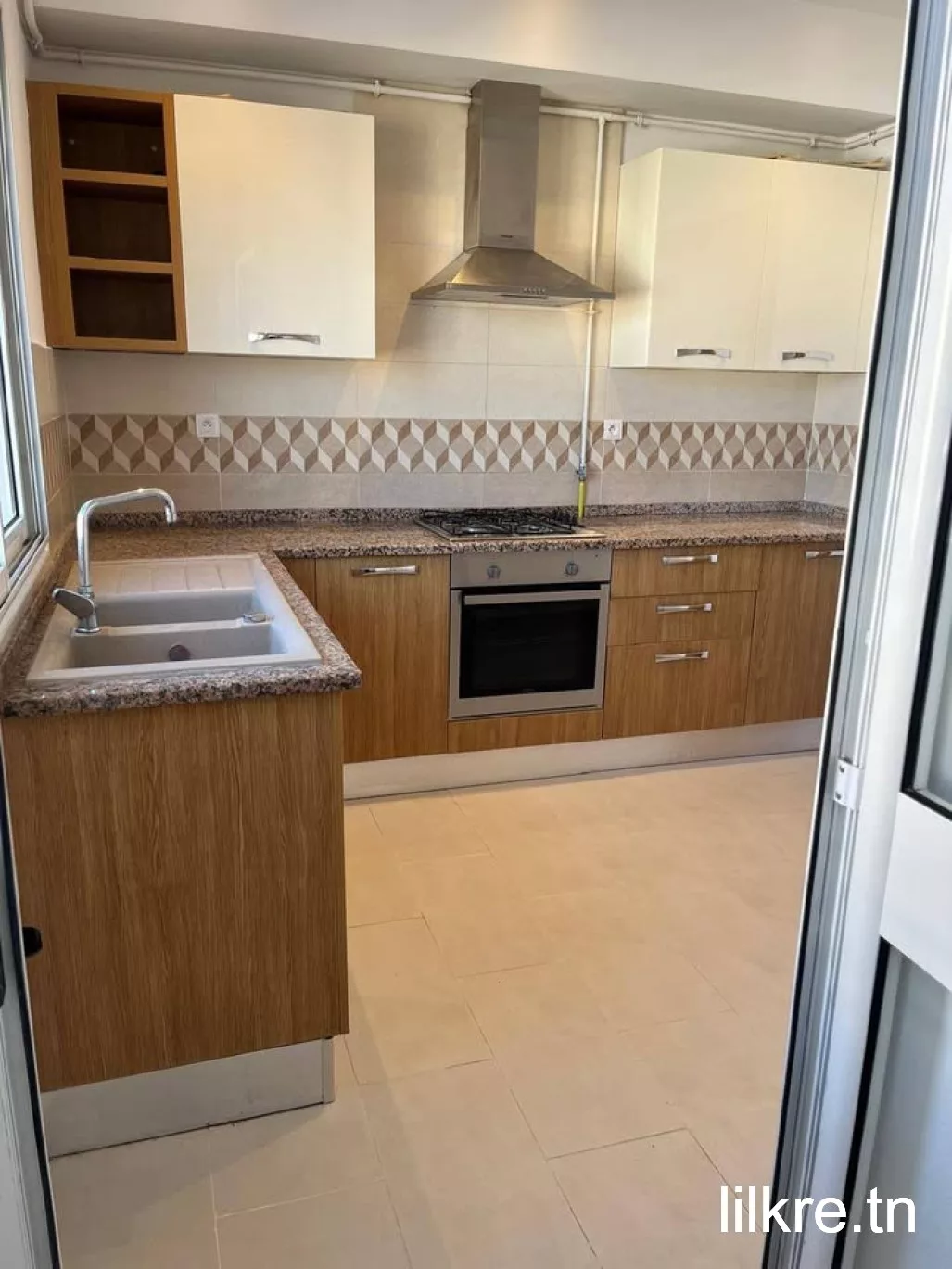A louer un appartement  a cité wahat
