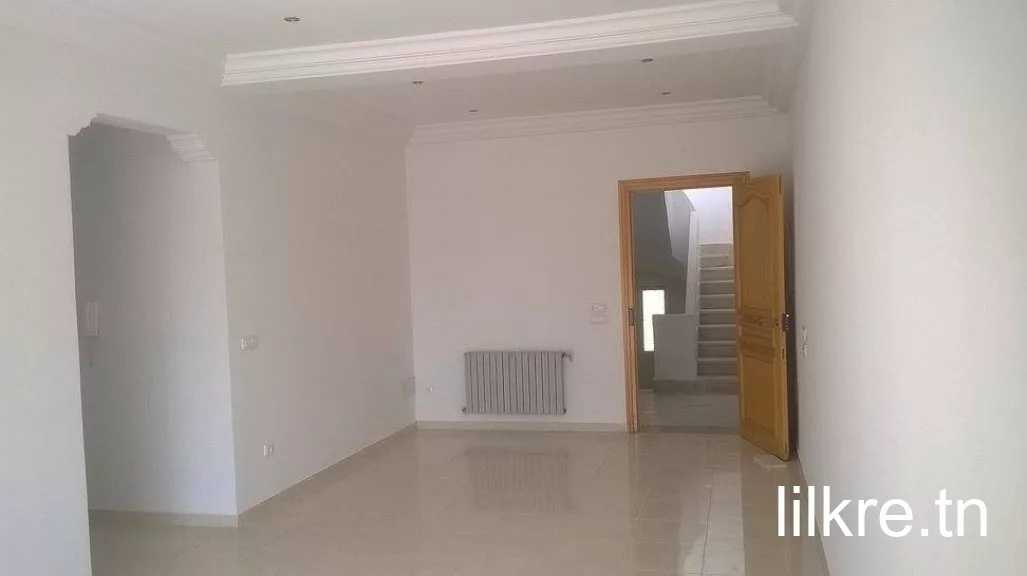À Louer : Étage de villa S+3 Haut Standing à La Manouba