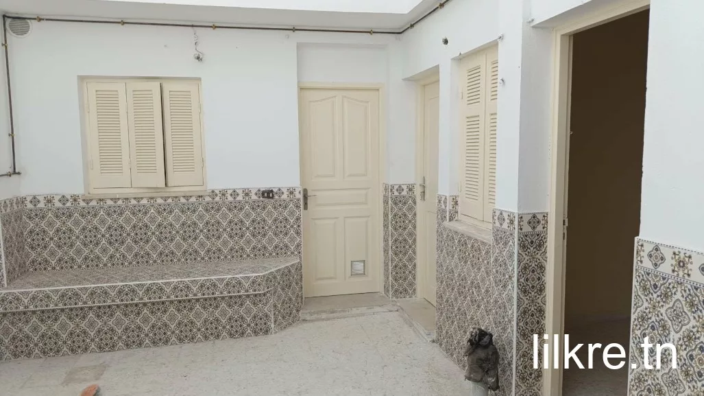  À LOUER – MAISON LUMINEUSE REFAITE À NEUF – 2 CHAMBRES