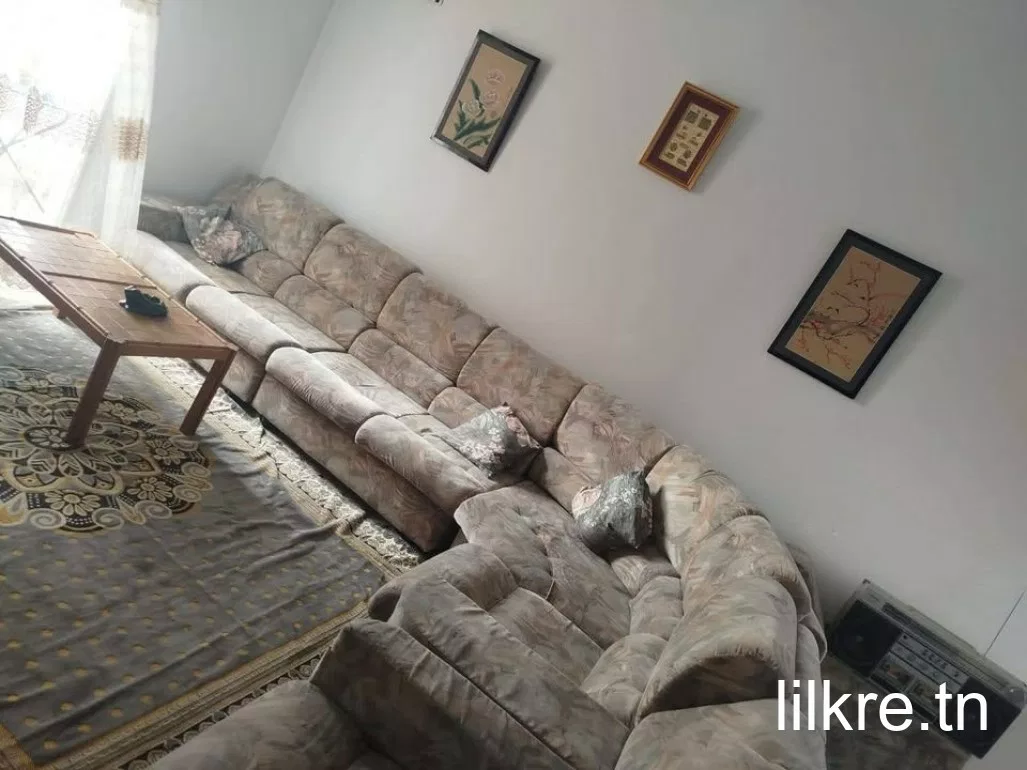 a louer par jour appartement meublée a cite ettahrir