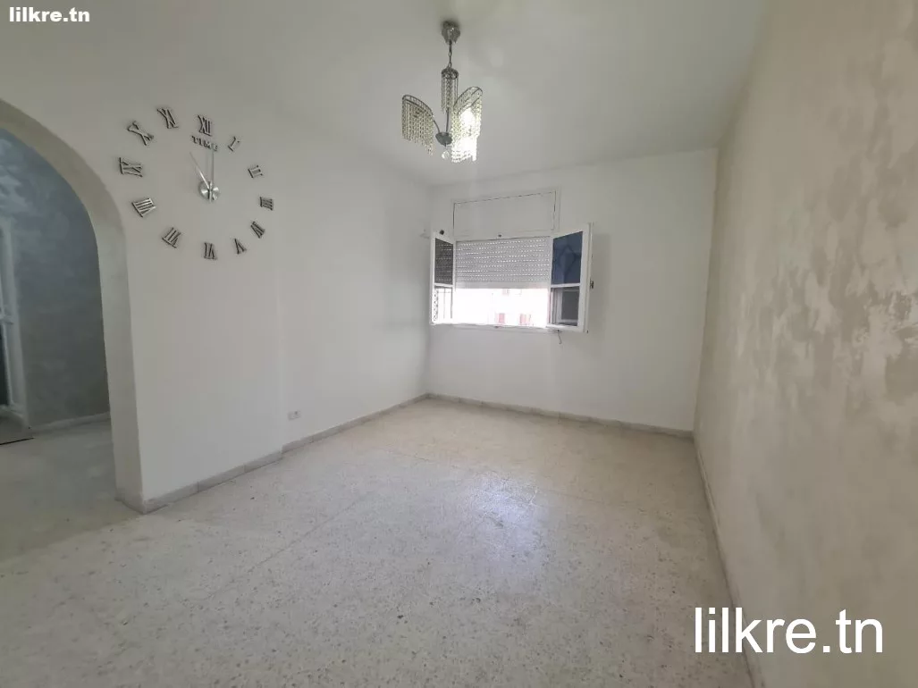 A louer un Appartement spacieux S+2 à Ain Zaghouan