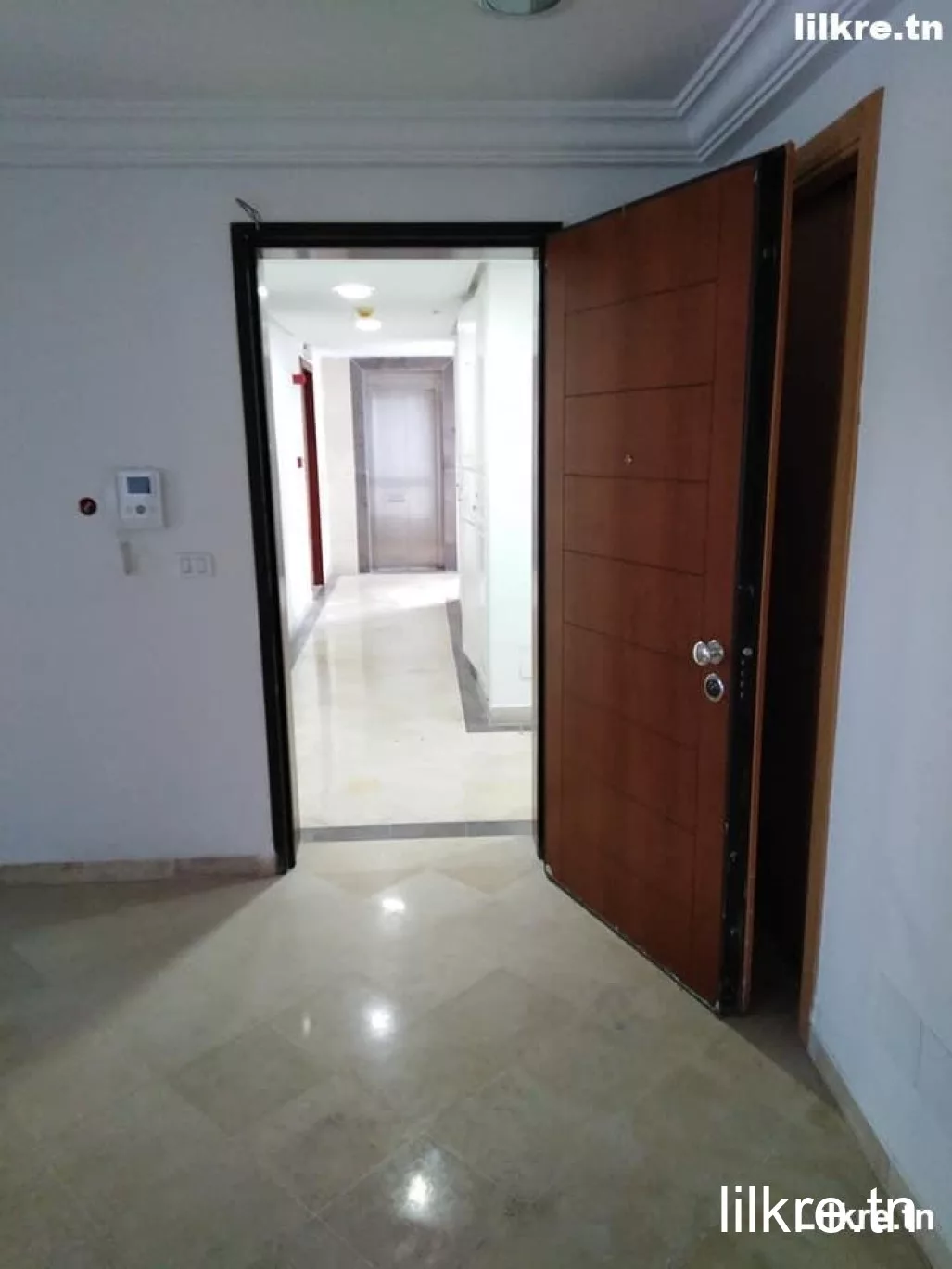 A louer un Appartement S+4 situé à Beb Saadoun