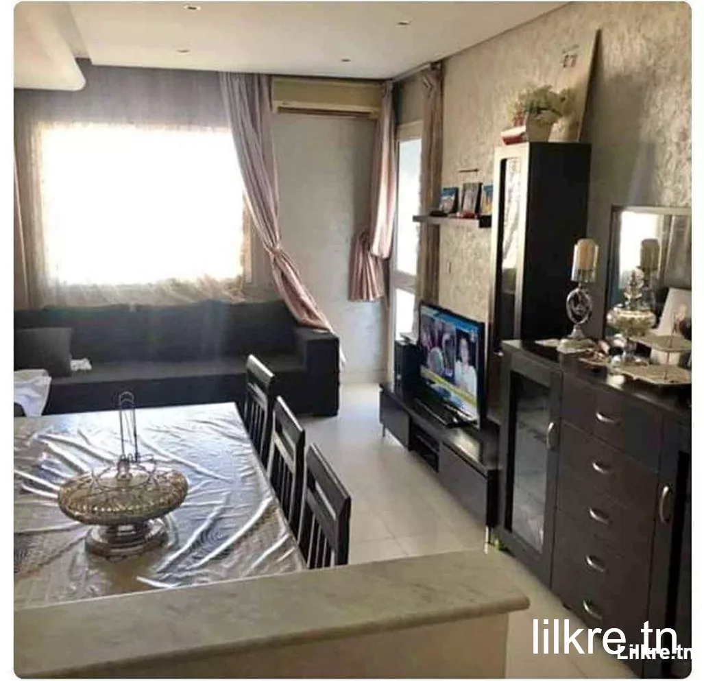 A louer appartement S+3 à cité olympique Tunis