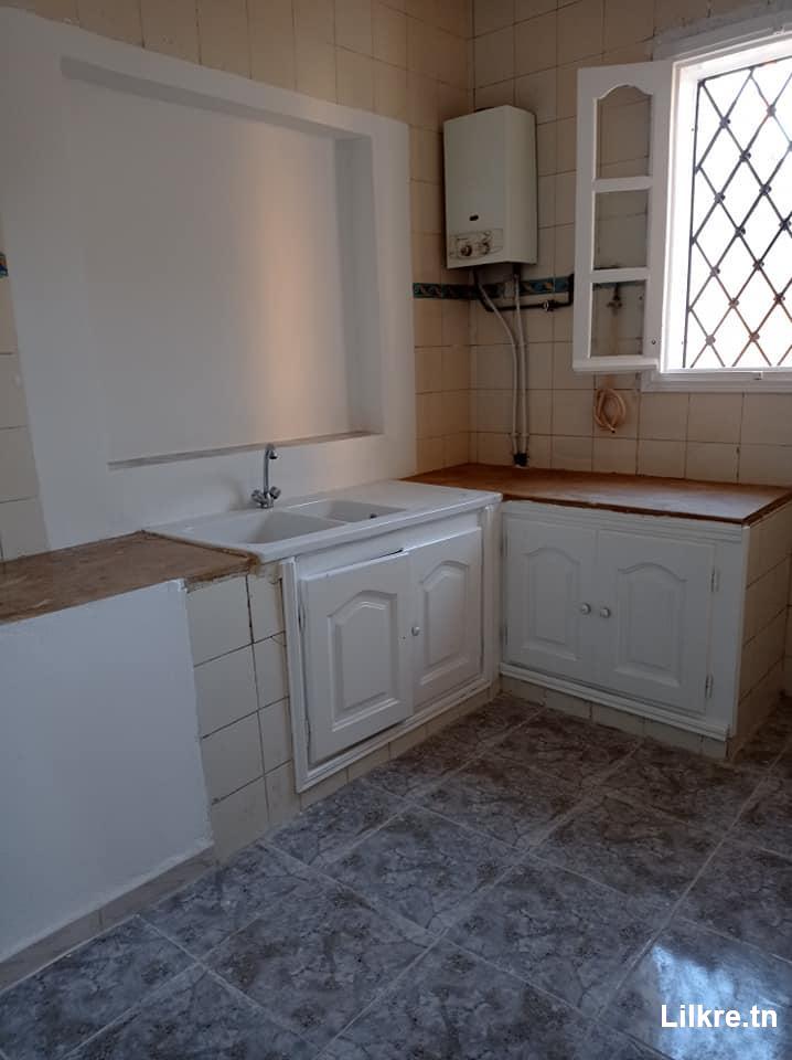 A louer un Appartement s+2 pour etudiants à Ariana 