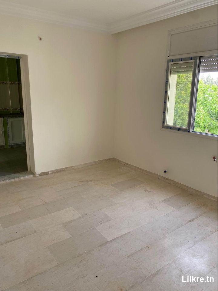 A louer une villa S+4  à Ariana  ennkhilet