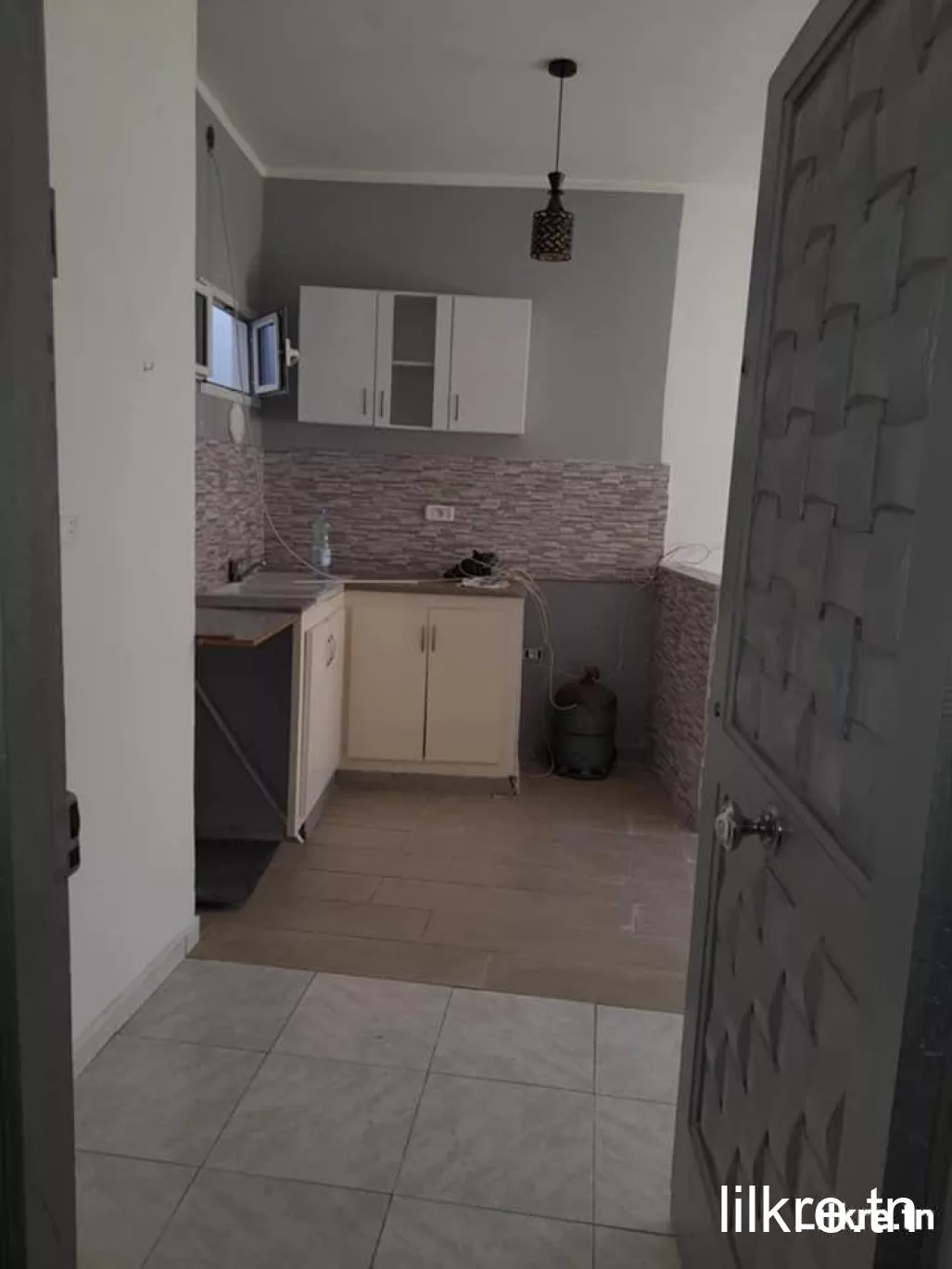 A louer studio S+1 à Medina Arbi Beb Jdid  