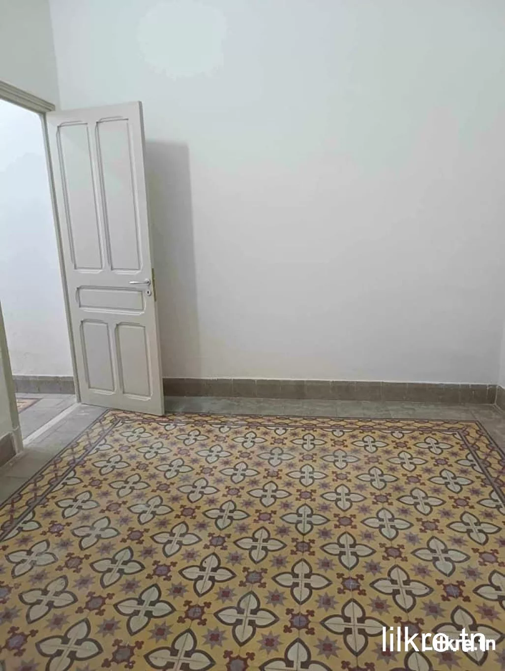 A louer un Appartement S+2 à Centre ville pour deux fonctionnaires ( filles) 